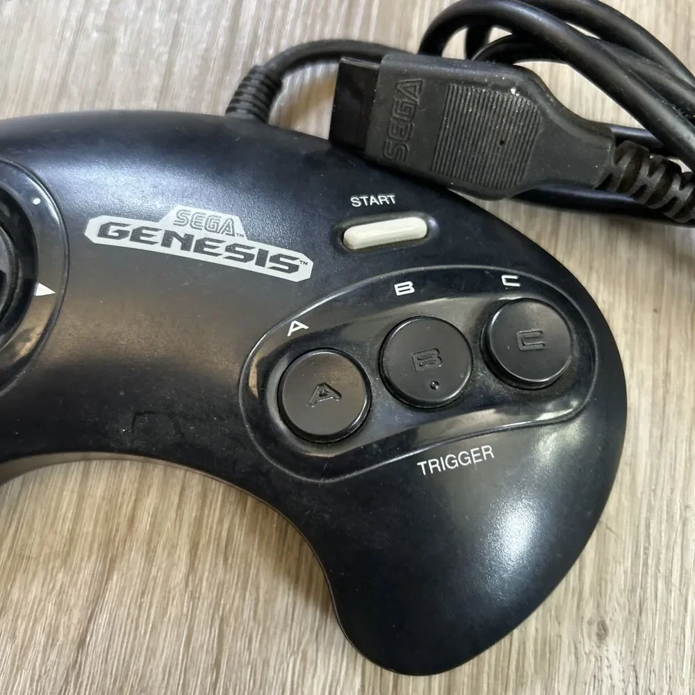 Sega Genesis Wired Controller 1650 Black Genuine Official OEM Authentic Tested